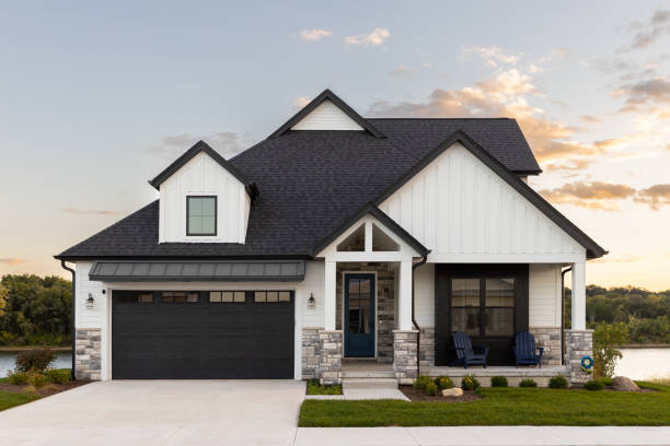 Best Roof Leak Repair  in Elk Rapids, MI